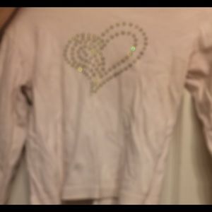White long sleeve tee w heart XL